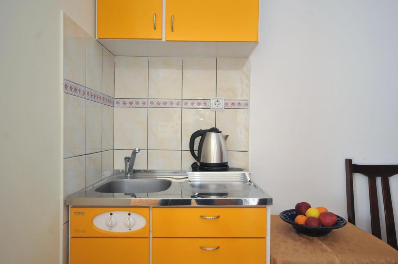 Apartments Balic Светі-Стефан Екстер'єр фото